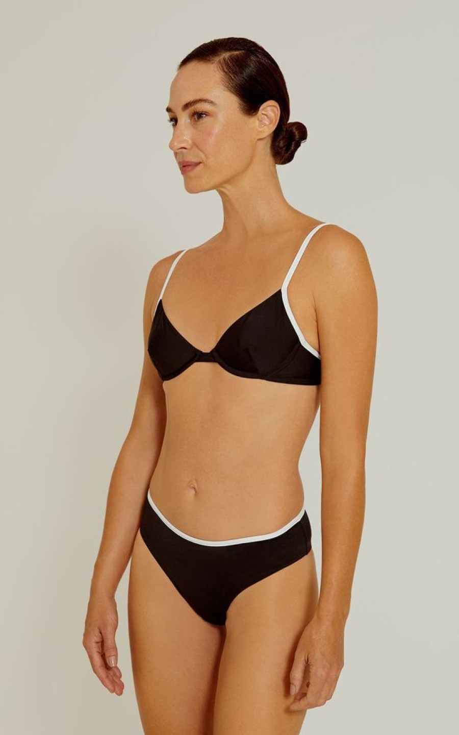 Biquinis Lenny Niemeyer | Sutia Meia-Taca Bicolor Colab Reorder Preto/Branco E Calca Midi Clean Bicolor Colab Reorder Preto/Branco